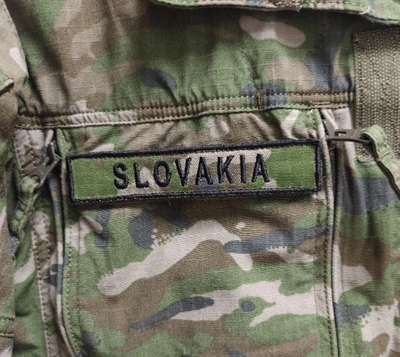 MENOVKA maskáčová  SLOVAKIA